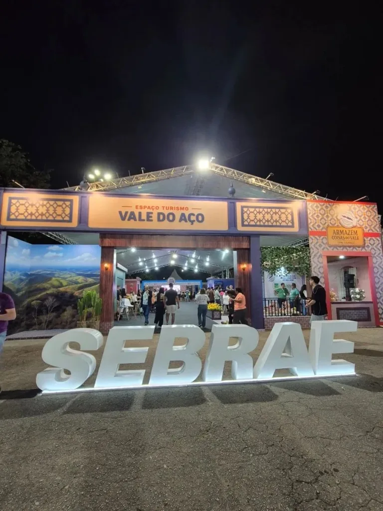 SEBRAE MINAS DESTACA POTENCIAL DOS PEQUENOS NEGÓCIOS DO TURISMO E DA GASTRONOMIA NA FEIRAÇO 2025