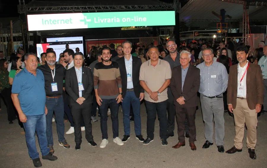 EMPREENDEDORISMO, CONEXÕES E NEGÓCIOS MARCAM A ABERTURA DA FEIRAÇO 2025 1 Empreendedorismo, conexões e negócios marcam a abertura da Feiraço 2025