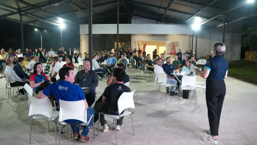 EXPOSITORES DA FEIRAÇO 2025 APRESENTAM SEUS PRODUTOS E SERVIÇOS DURANTE PITCH DAY