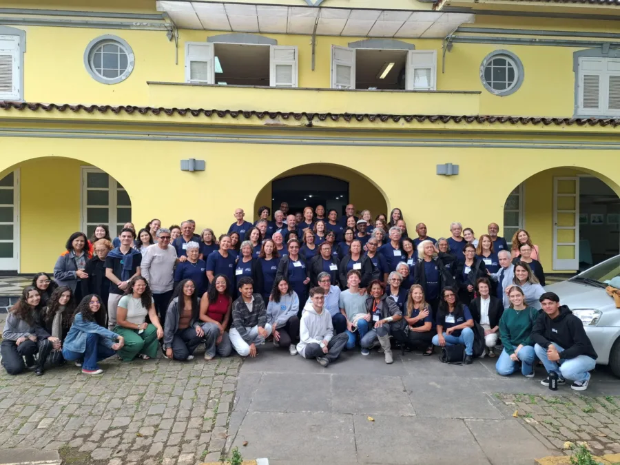 Projeto Encontros em Cantos Aula coletiva 5 scaled e1751132340148