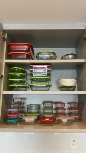 2 MANEIRAS INTELIGENTES DE ORGANIZAR OS POTES DE COZINHA 2 20250205 191316944 iOS