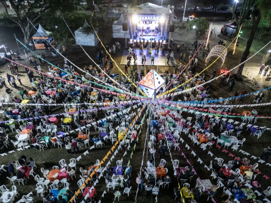 ARRAIÁ D' AJUDA CHEGA A 20ª EDIÇÃO EM 2025 1 Arraia dajuda Fundacao Aperam fotos Rodrigo Zeferino141 scaled e1751976732928