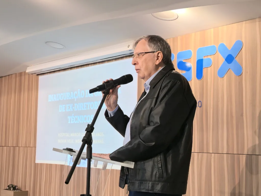HOSPITAL MÁRCIO CUNHA INAUGURA GALERIA DE EX-DIRETORES TÉCNICOS E CELEBRA LEGADO DE LÍDERES QUE MARCARAM SUA HISTÓRIA 2 Dr. Jose Carlos de Carvalho Gallinari 1