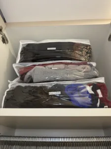 MANTENHA SEU ARMÁRIO ORGANIZADO: DICAS SIMPLES PARA A ROTINA DIÁRIA 9 IMG 0131