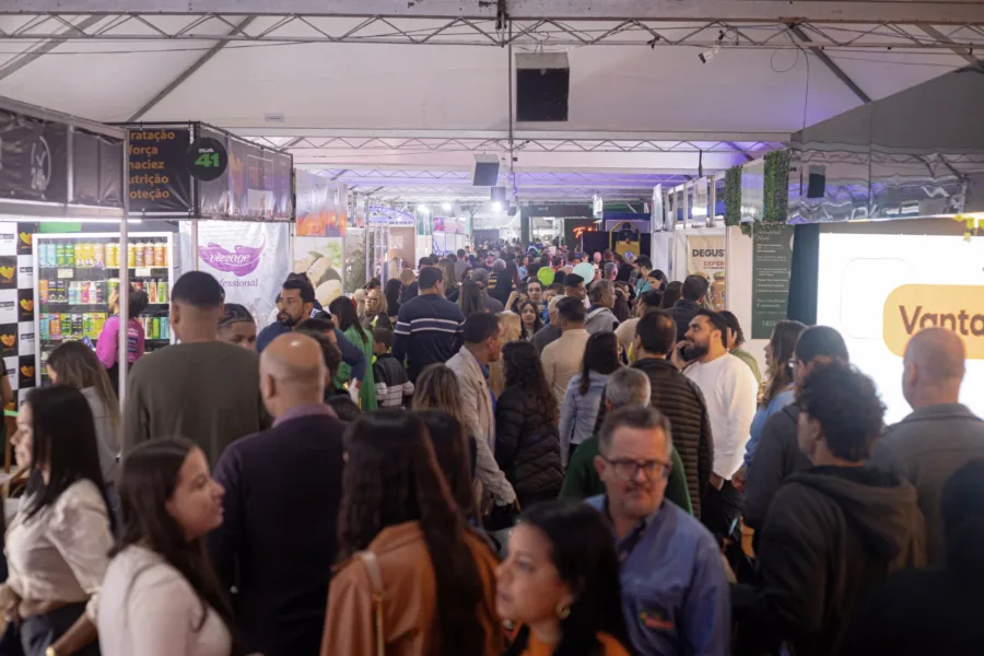 EDIÇÃO HISTÓRICA DE 35 ANOS DA EXPO USIPA CONSOLIDA RECORDES DE PÚBLICO, NEGÓCIOS E NETWORKING 2 WARLEY SOARES expousipa 3 scaled e1752534969885