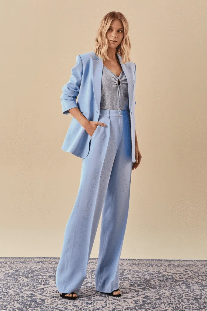 O SEGREDO DAS IT GIRLS: POR QUE A MODA HIGH-LOW É O CAMINHO PARA UM GUARDA-ROUPA INTELIGENTE? 2 96ffc5e64cabe175f41a31f4c2cf9e99