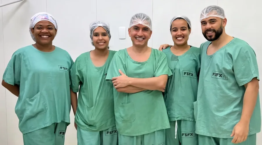 Equipe medica Transplante lamerar scaled e1756397331621