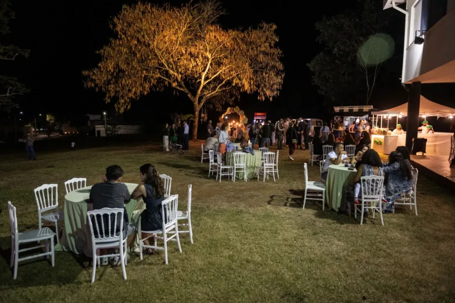 SÉRIE MÚSICA NO JARDIM PROMOVE MAIS UM SHOW GRATUITO 2 Musica no jardim centro de memoria usiminas food trucks e1757957580782
