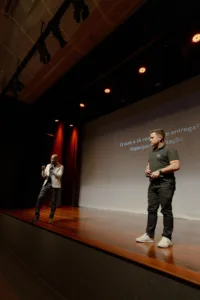 Inteligência Artificial Vale do Aço: Sucesso na 1ª Palestra de Letramento em IA em Ipatinga