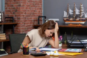 A BAGUNÇA INVISÍVEL: COMO A DESORDEM EM CASA IMPACTA A SAÚDE FÍSICA E EMOCIONAL DAS MULHERES 3 114073 1024x683 1