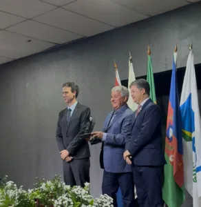 ACIAPI E CDL PROMOVEM MÉRITO EMPRESARIAL 2025 E HOMENAGEIAM DESTAQUES DO ANO EM IPATINGA 3 Geraldo Henrique de Souza afirmou estar surpreso pela escolha