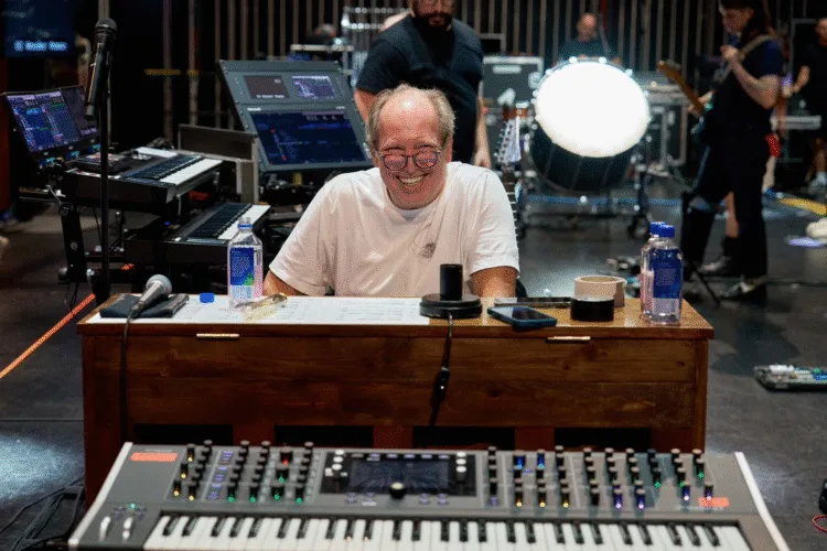 HANS ZIMMER: O COMPOSITOR QUE REDEFINIU O SOM DE HOLLYWOOD 4 Instagram Hans Zimmer 6