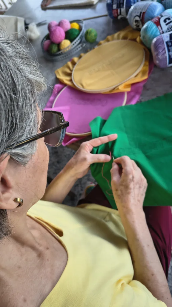 PROJETO NAS LINHAS DO TEMPO ESTREIA COM OFICINAS PARA MULHERES DO VILA IPANEMA 2 Projeto Nas Linhas do Tempo vai oferecer oficinas para mulheres 60 do Vila Ipanema em Ipatinga 2