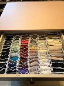 ORGANIZAÇÃO DE CLOSET: O QUE REALMENTE FUNCIONA 9 WhatsApp Image 2026 04 27 at 14.55.01