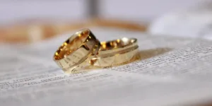 O ANEL PERDIDO 2 web3 wedding rings marriage pexels cc0