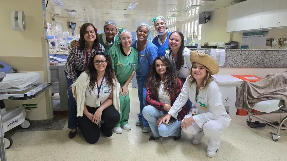 PACIENTES DA HEMODIÁLISE RECEBEM TOUCAS E PARTICIPAM DE ARRAIÁ EM AÇÃO HUMANIZADA DO HOSPITAL MÁRCIO CUNHA 3 Acao Hemodialise 1 e1782573130523