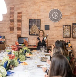 A ARTE DE SERVIR: POR QUE O SOMMELIER É INDISPENSÁVEL! 5 IMG 2473