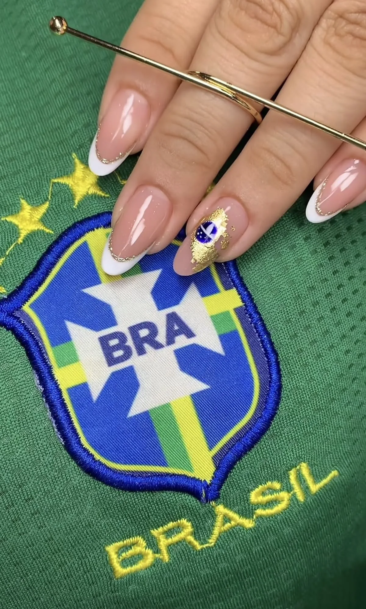 VERDE, AMARELO E MUITO ESTILO: A TENDÊNCIA DAS UNHAS PARA A COPA DO MUNDO QUE VOCÊ VAI QUERER COPIAR 1 VERDE, AMARELO E MUITO ESTILO: A TENDÊNCIA DAS UNHAS PARA A COPA DO MUNDO QUE VOCÊ VAI QUERER COPIAR