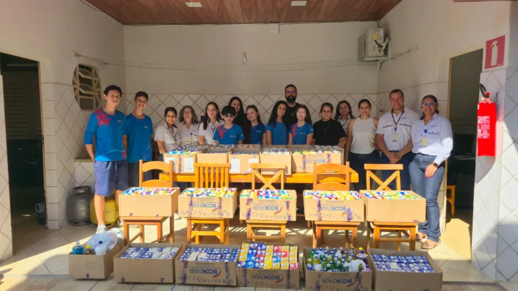 FSFX REALIZA ENTREGA DE QUASE DUAS TONELADAS DE DOAÇÕES ARRECADADAS NO ARRAIÁ DO COLÉGIO SÃO FRANCISCO XAVIER 3 Doacoes FSFX 1