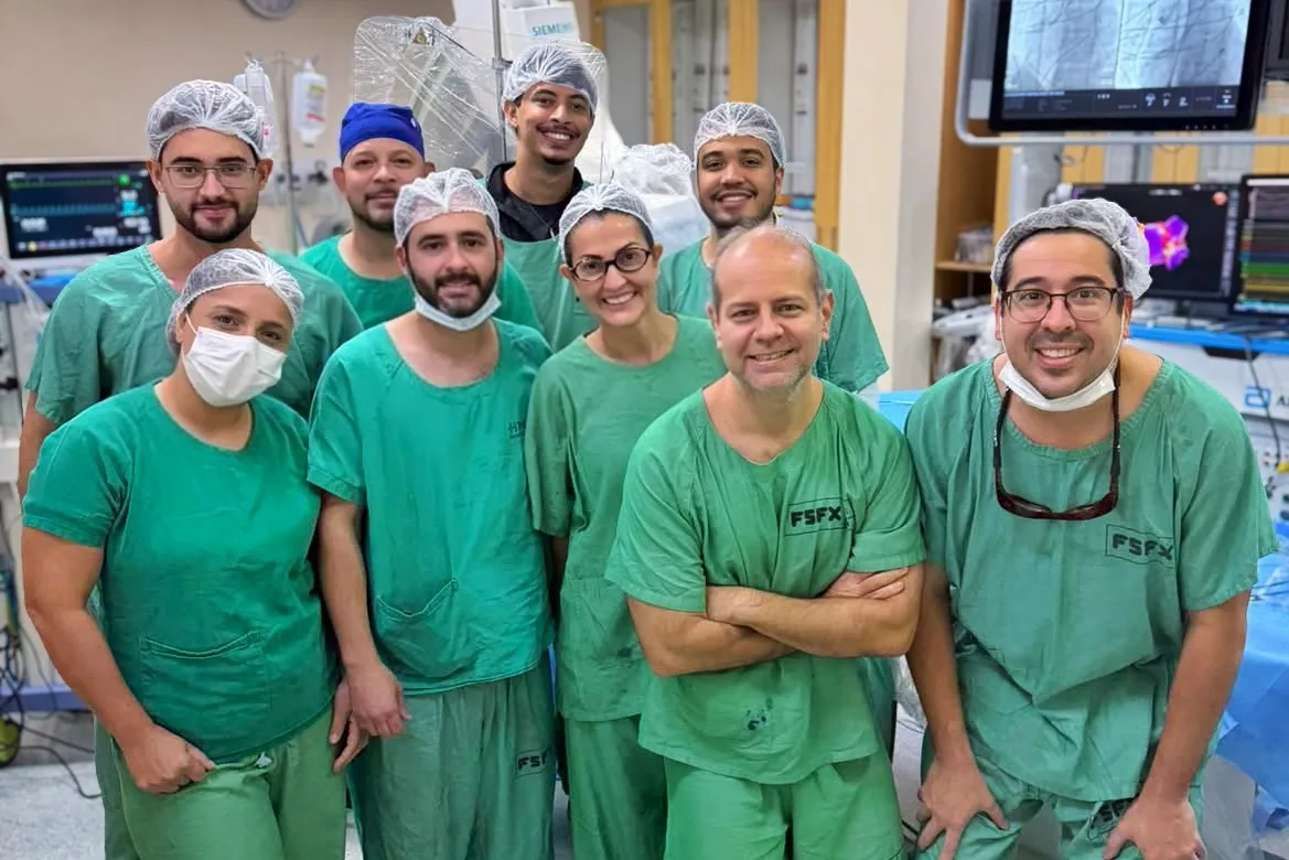 HOSPITAL MÁRCIO CUNHA REALIZA PELA PRIMEIRA VEZ ABLAÇÃO DE FIBRILAÇÃO ATRIAL COM TECNOLOGIA DE MAPEAMENTO ELETROANATÔMICO 1 Equipe Hemodinamica Ablacao