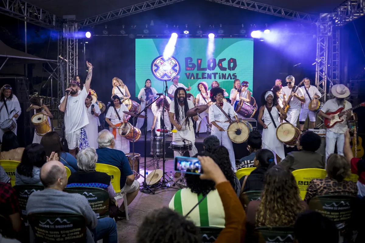SOM DE MINAS AGITOU PRAÇA DO CORETO, EM TIMÓTEO 1 Som de Minas Geniane Vieira 9488 e1783020213474