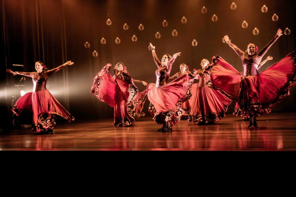 SETEMBRO NA FUNDAÇÃO APERAM VEM COM FESTIVAL, TEATRO, COMÉDIA ENTRE AS ATRAÇÕES 4 26 09 Andaluz